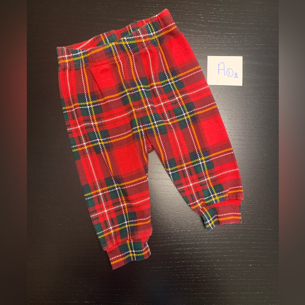 ⭐️4/$5.00⭐️- The Children’s Place 0-3m Red Plaid Baby Pants